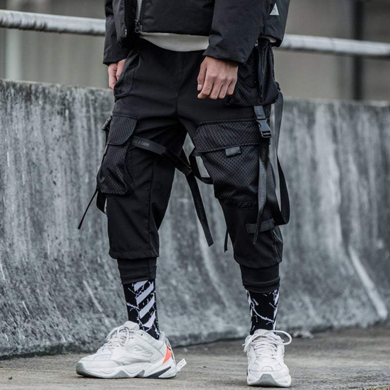 black-techwear-cargo-pants-